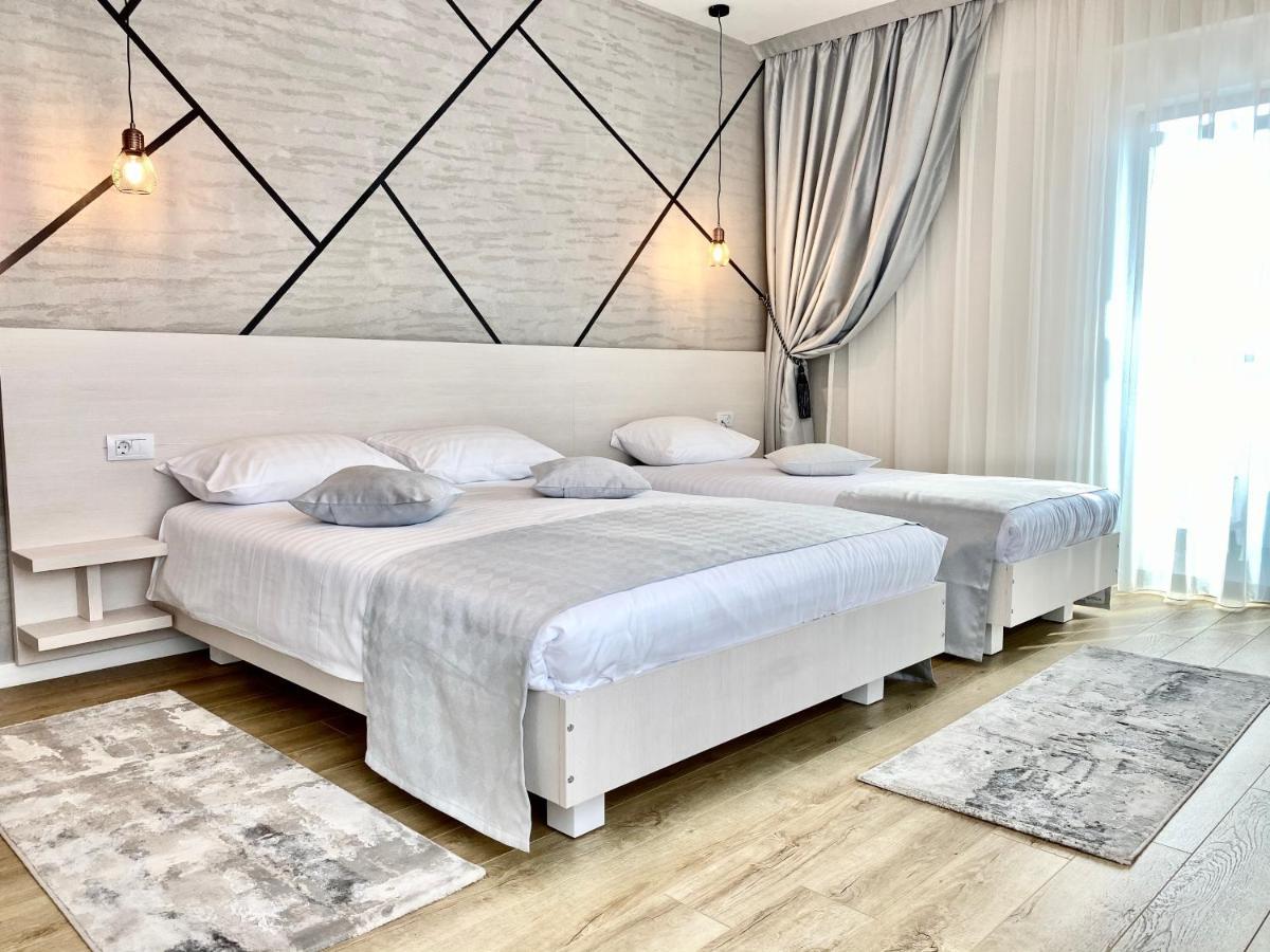 Hotel Bulevard Ramnicu Valcea Bagian luar foto